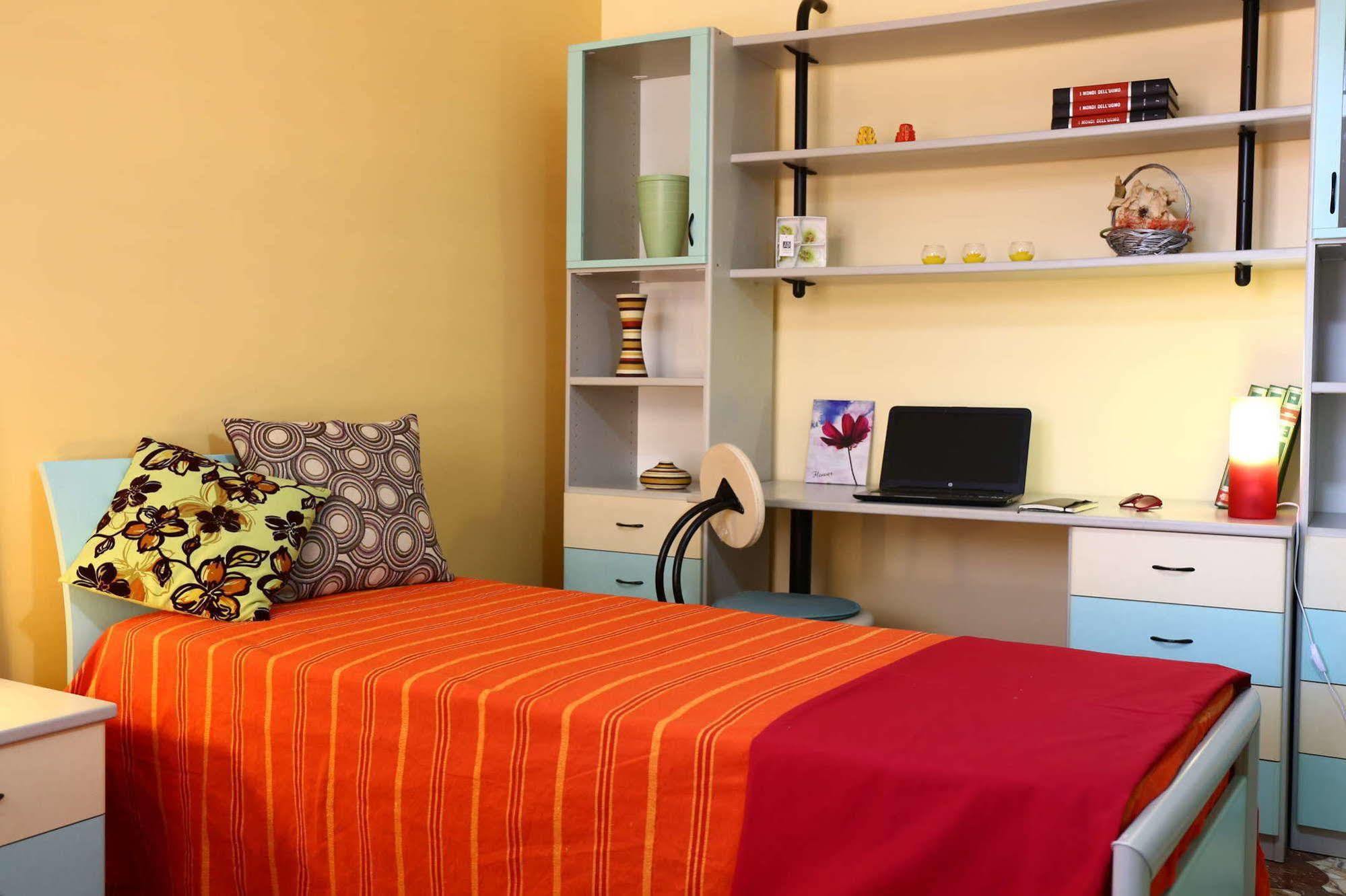 Il Giardino Delle Calendule B&B Solarino Bagian luar foto